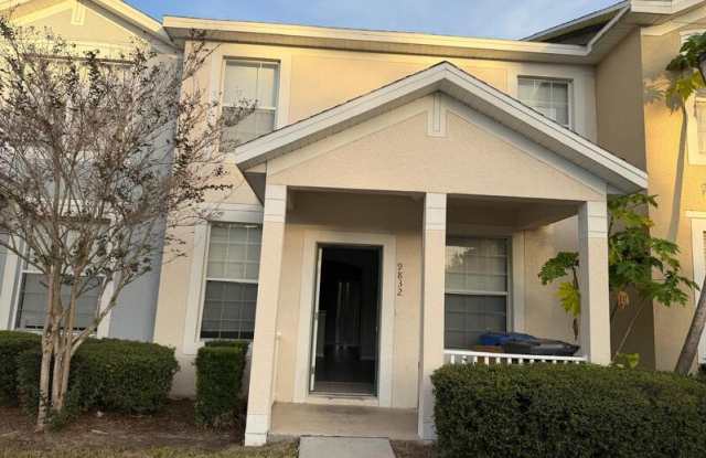 9832 Carlsdale Dr - 9832 Carlsdale Drive, Riverview, FL 33578