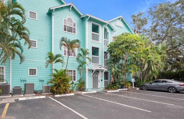 Spacious 2BR/2BA third floor South Tampa condo located in Mallory Square. photos photos Spacious 2BR/2BA third floor South Tampa condo located in Mallory Square. photos photos