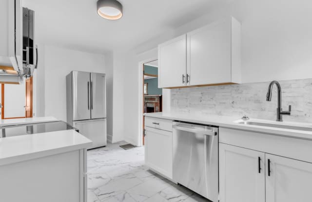 2 Bed 1 Bath in Rochester, PA photos photos