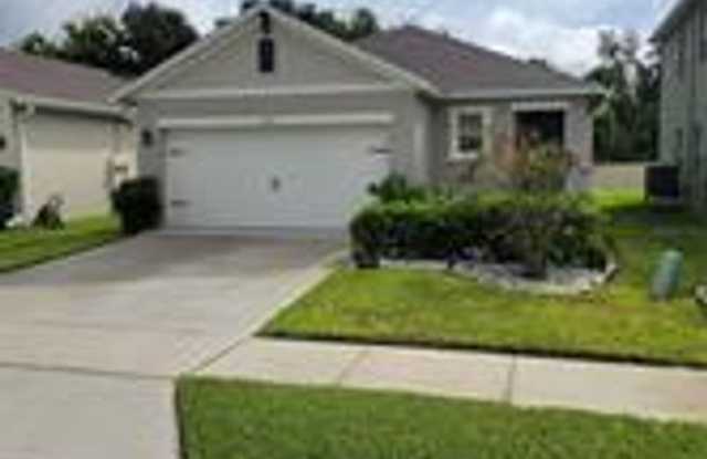 3 Bedroom / 2 Bath Home Available Now in Sanford's Riverbend at Cameron Heights! photos photos