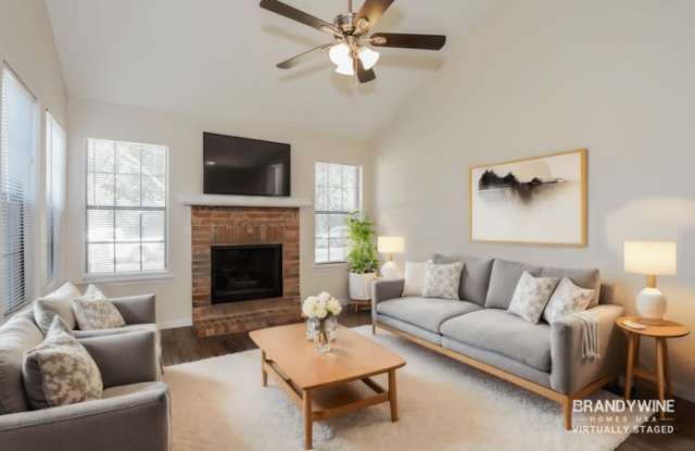 120 Callender Drive Gallery 3