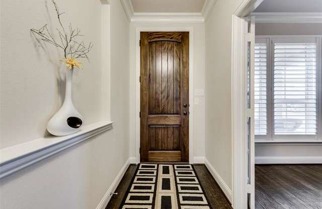 920 Auburn Court Gallery 3