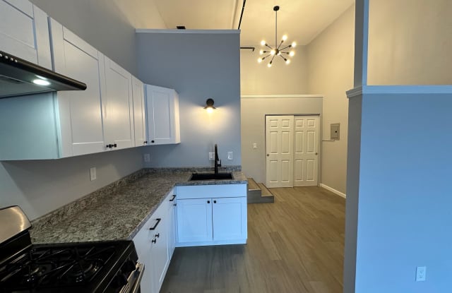 1153 Southeast 6th Avenue - 1153 Southeast 6th Avenue, Albany, OR 97321