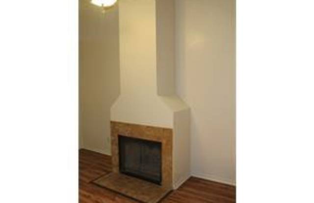 3010 N Bell Avenue Gallery 4