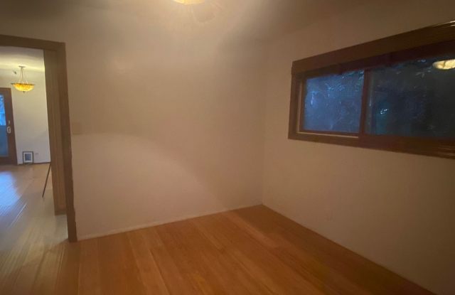 2022 Dawson Ave Gallery 2