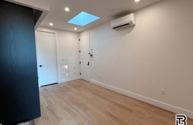 2324 Bedford Ave Gallery 3