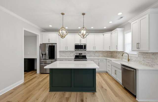 4076 Buttermilk Road Gallery 4