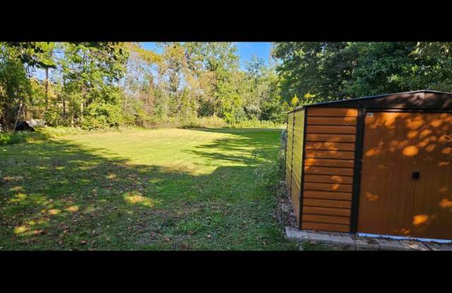 21811 Richton Road Gallery 4