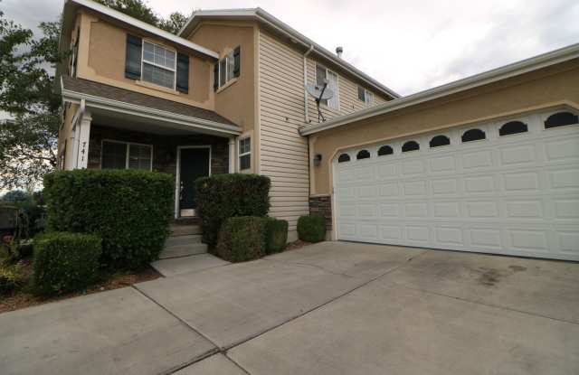 HOLIDAY MOVE-IN SPECIAL!!! - Unique Home in American Fork - 741 10 South, American Fork, UT 84003
