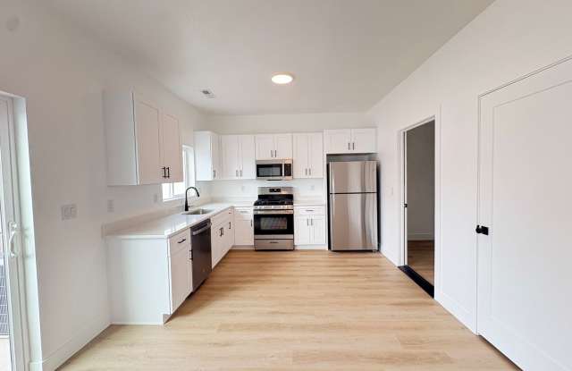 Brand New Home!!! Reduced Deposit!! Gallery 3