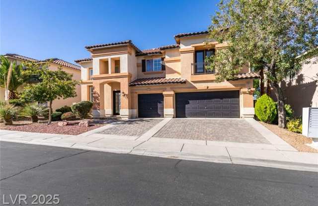 ABSOLUTELY GORGEOUS HOME IN SEVEN HILLS GATED COMMUNITY WITH A 3 CAR GARAGE!! photos photos