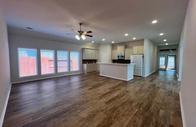Stunning 3x2 Rental Home in Arroyo Verde, NBTX Gallery 4