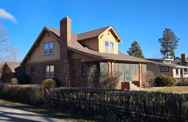 4 BED | 2.5 BATH | DOUBLE GARAGE | WEST RAPID | FURNISHED photos photos 4 BED | 2.5 BATH | DOUBLE GARAGE | WEST RAPID | FURNISHED photos photos