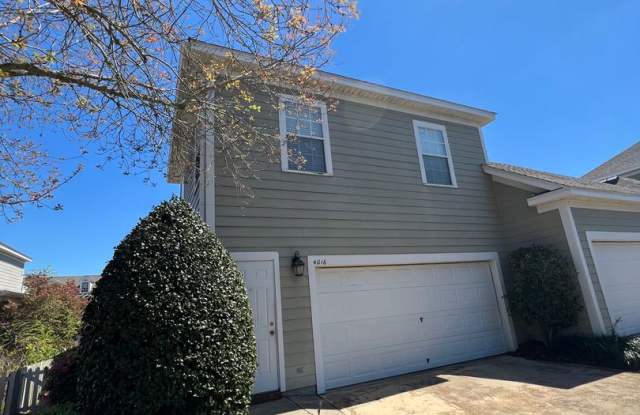 SOUTHWOOD: Detached Studio - Utilities Included photos photos