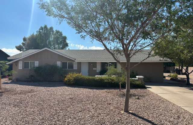 1901 E Palmcroft Dr - 1901 East Palmcroft Drive, Tempe, AZ 85282