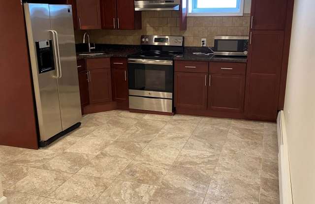 115 Mann Ave photos photos