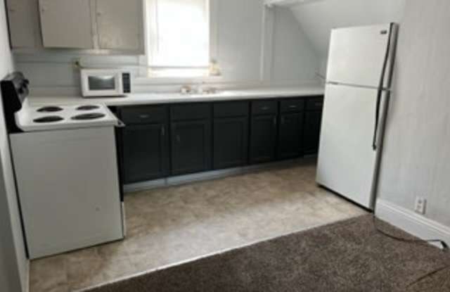 209 Willow -3 photos photos