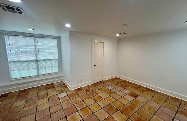 Amazing townhome by Cherry St! Gallery 4