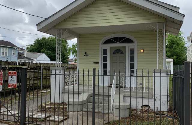 2124 Louisiana Avenue photos photos