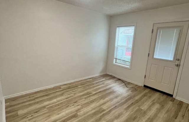 Lincoln Court Apartments Gallery 3