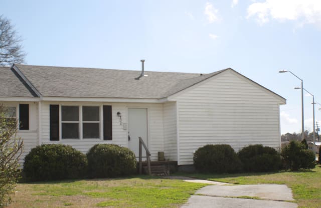 300 Starling Street - 300 Starling St, Jacksonville, NC 28540