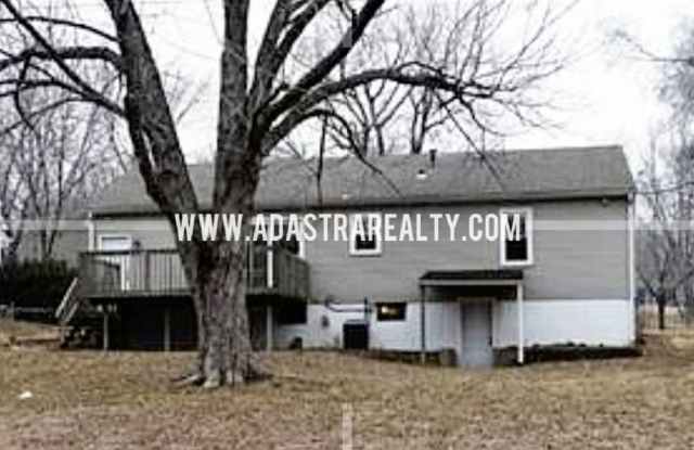 Affordable 3 Bedroom Ranch Home w/Finished Basement in KCMO-Available NOW!! Gallery 1