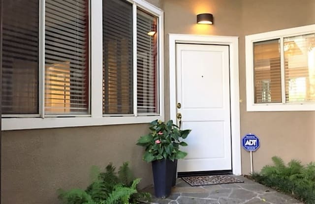 33 Baycrest Court - 33 Baycrest Ct, Newport Beach, CA 92660