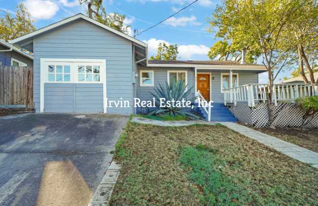 A charming 2-bedroom, 1-bathroom home with a big yard - 805 West Fourteenth Street, Antioch, CA 94509