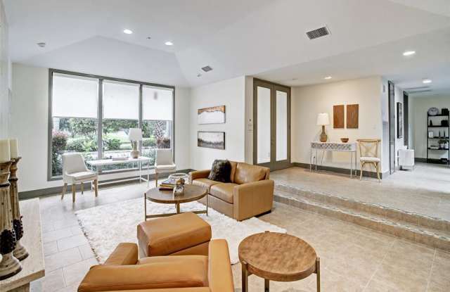 5010 N Braeswood Boulevard Gallery 3