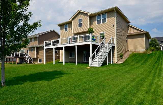 Beautiful 4-Bedroom Home with Finished Basement & 3-Car Garage in Prior Lake! Gallery 3