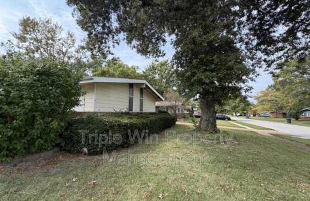 3180 Kingsley Dr Gallery 3