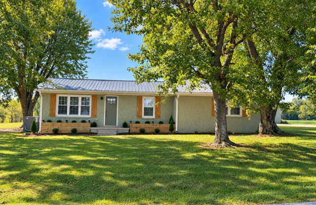 7227 North Pinson Road Gallery 1
