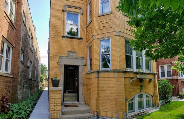 Historic 3 Bedroom in Portage Park photos photos