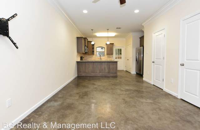 206 Caudill Gallery 3