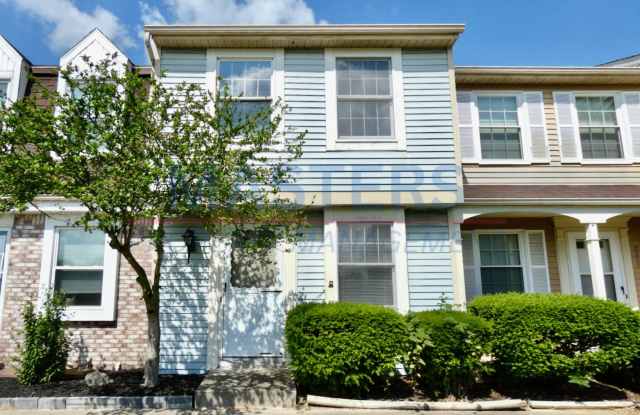 Spacious 2 Bed, 2 Bath Condo in West Toledo photos photos