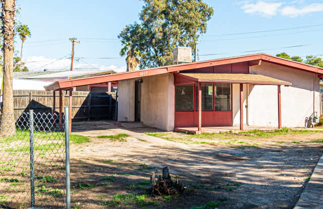 2317 S Forgeus Ave photos photos