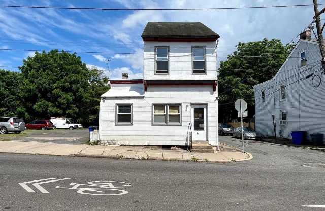 64 S EVANS Street unit: 2 photos photos