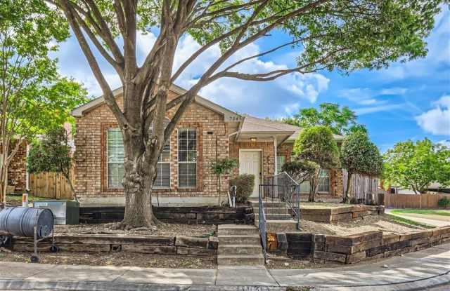 704 Ashbrook Drive - 704 Ashbrook Drive, DeSoto, TX 75115