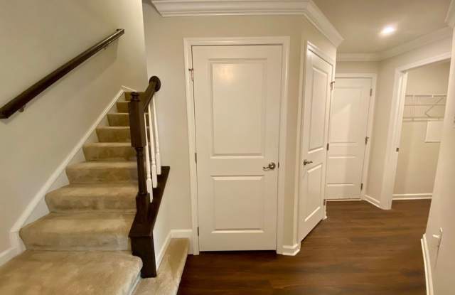 1119 Sunset Avenue Ext. *ONE MONTH RENT- FREE!!!**AVAILABLE NOW!* Gallery 4
