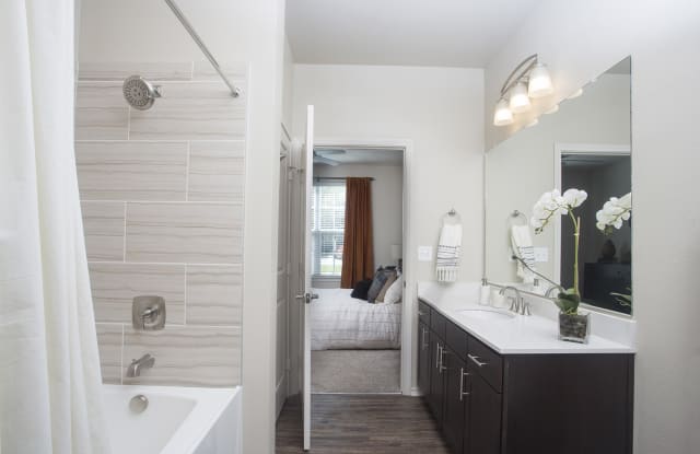 Lakeside Villas Gallery 4