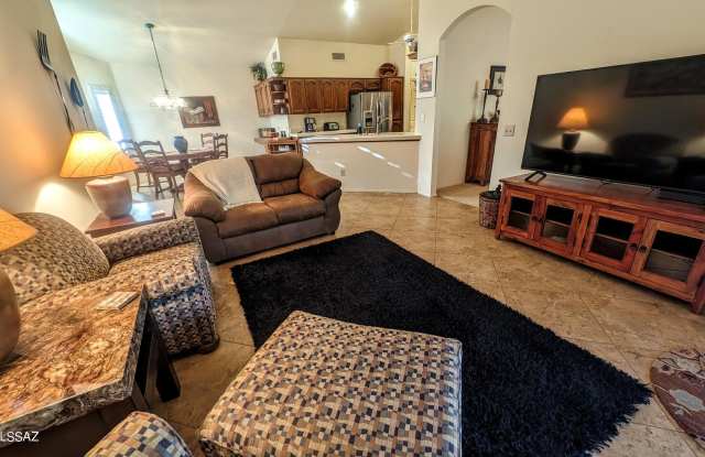 63704 E Cat Claw Lane Gallery 2