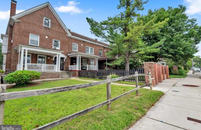 3800 GREENMOUNT Avenue Gallery 3