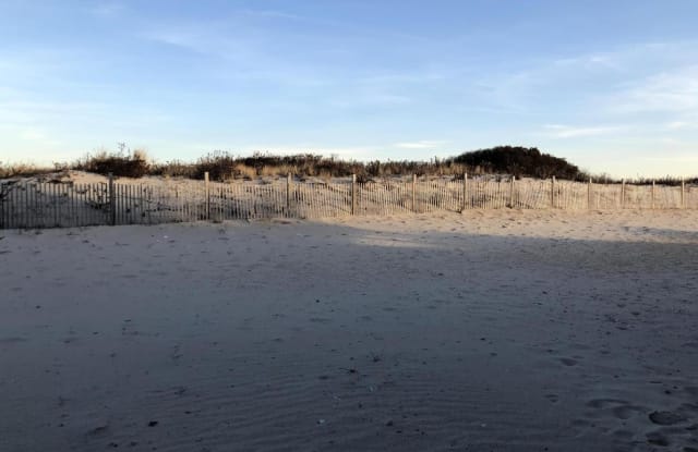 38 Ocean Front - 38 Ocean Ave, Ocean County, NJ 08752