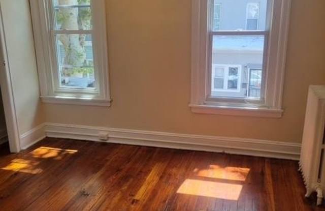 5322 LESHER Street Gallery 2