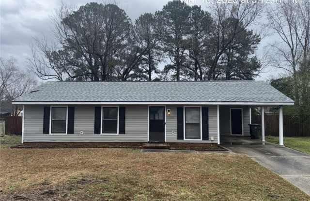 1121 Strathdon Avenue - 1121 Strathdon Avenue, Fayetteville, NC 28304