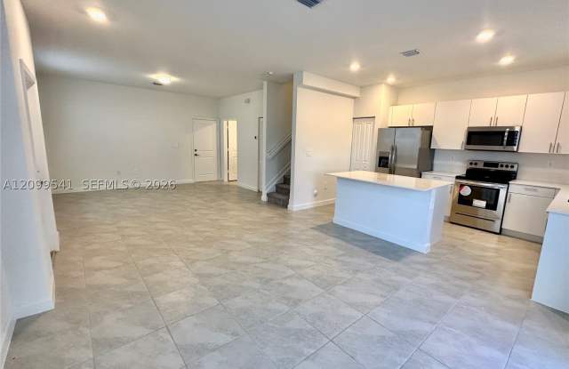 13030 SW 232nd Ter Gallery 2