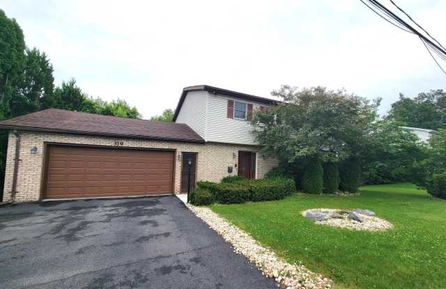 319 Carnation Drive photos photos