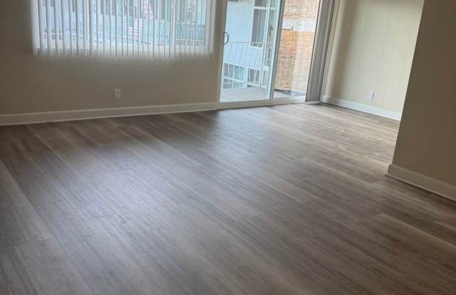 4324 Mammoth Ave LLC photos photos