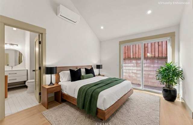 5409 Magnolia photos photos