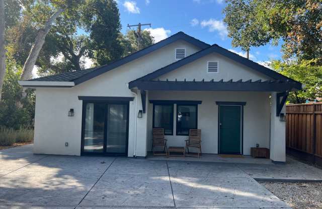 Beautiful 2 bed 1 bath ADU cottage in Los Altos. Must see. photos photos